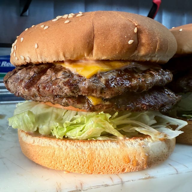 Double Cheeseburger.